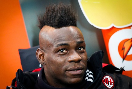 Balotelli, che gaffe: «Amo Palermo». Ma la foto è Cefalù