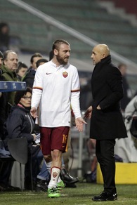 Roma, affaticamento muscolare per De Rossi
