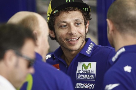 MotoGp Yamaha, Rossi: «Buon lavoro nei test di Sepang»