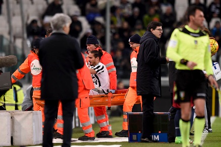 Serie A Juventus, Caceres: lesione tendine d'Achille. Stagione a rischio