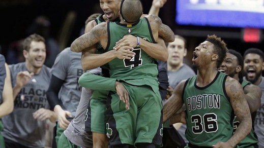 Bradley gela Cleveland, Gallinari stende i Bulls