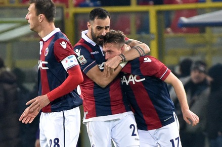 Serie A, Bologna-Fiorentina 1-1: Giaccherini risponde a Bernardeschi