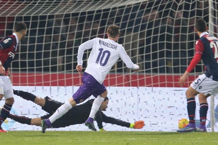 Serie A, Bologna-Fiorentina 1-1: Giaccherini risponde a Bernardeschi