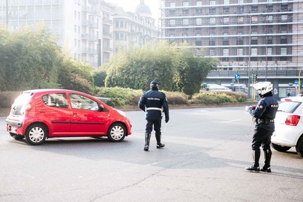 Guida senza patente? Non è più reato