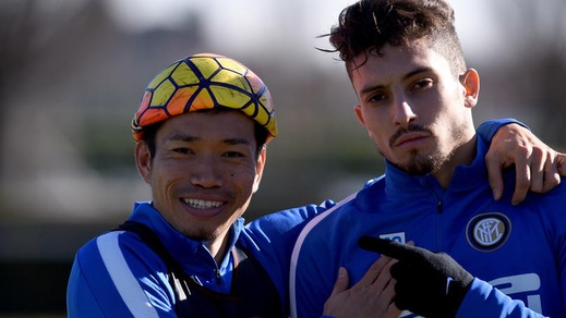 Inter, Nagatomo e Telles in posa in allenamento