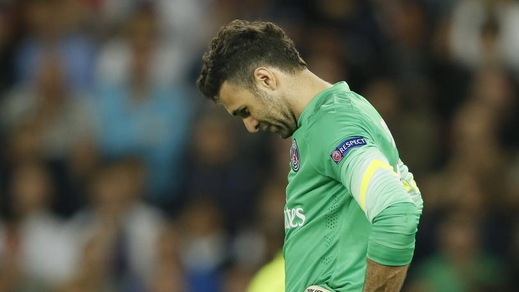 Calciomercato Ligue 1, il Psg ha scelto: Blanc resta, Lavezzi e Sirigu via