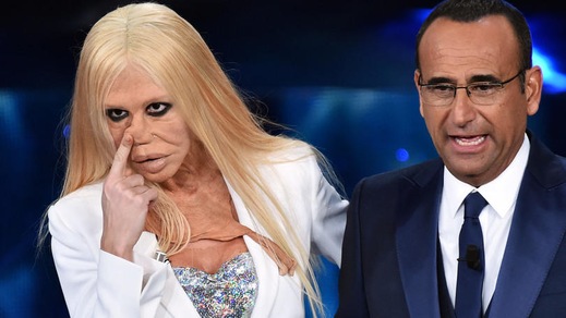 Sanremo, Virginia Raffaele imita Donatella Versace: che show all'Ariston