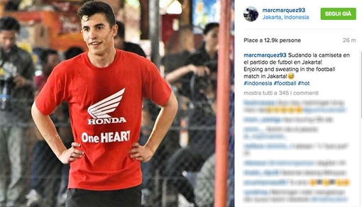 MotoGp, Marquez e Pedrosa giocano a calcetto in Indonesia