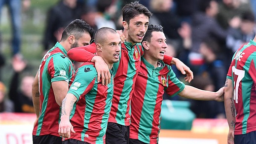 Serie B, Ternana-Salernitana 4-0: poker rossoverde