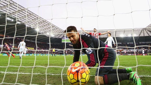 Premier League: primo ko per Guidolin, lo Stoke torna alla vittoria