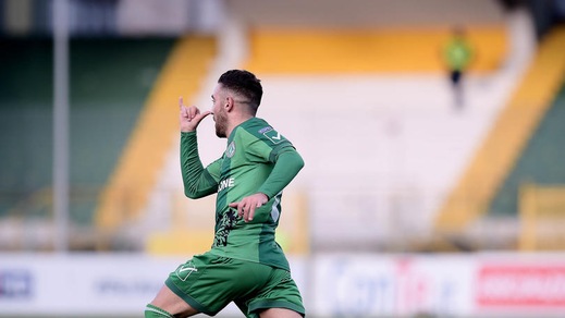 Serie B, Avellino-Bari 1-1: Roberto Insigne risponde a Maniero