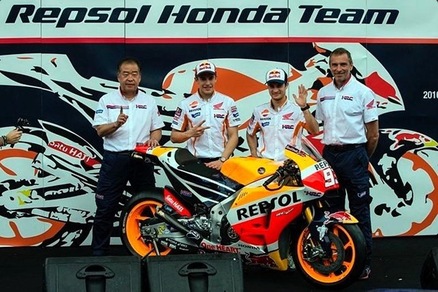 MotoGp, Marquez e Pedrosa presentano la nuova Honda