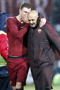 Roma, Spalletti: «Dzeko deve pregarmi per riavere la maglia»