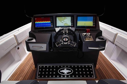 Mercedes-AMG GT3 diventa un… motoscafo da 160 km/h