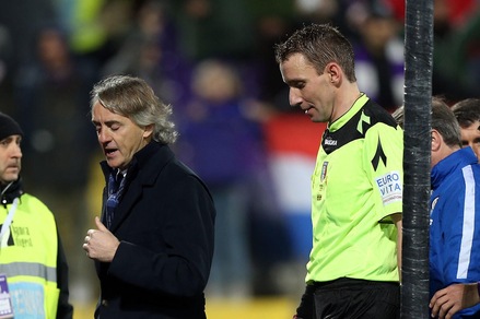 Gavazzi a Mazzoleni: «Sparati, uomo di m...». Poi il tweet di scuse