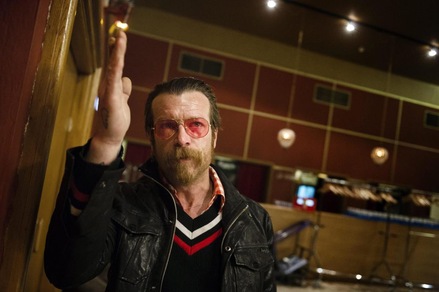 Gli Eagles of Death Metal a Parigi dopo la strage del Bataclan