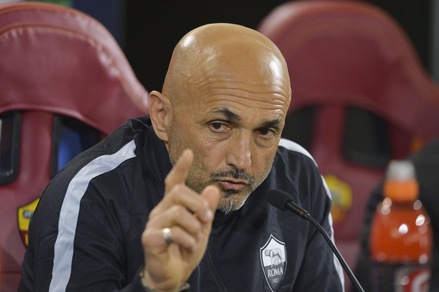 Roma, Spalletti: «De Rossi? Domani torna Strootman»