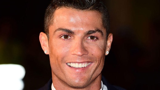 Ecco chi è Cristiano Ronaldo una macchina da gol che guadagna 35 milioni l'anno