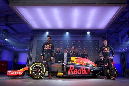F1, presentata la livrea della Red Bull