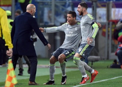 Champions League, Roma-Real Madrid: Cristiano Ronaldo segna l'1-0, che abbraccio con Ramos e Zidane