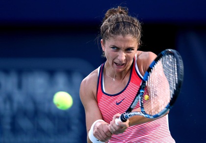 Tennis, Dubai: Sara Errani vola in semifinale