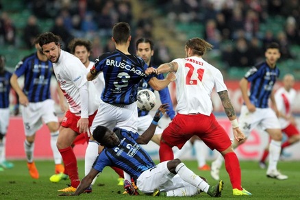 Serie B, Bari-Latina: 0-0. Quattro gol annullati