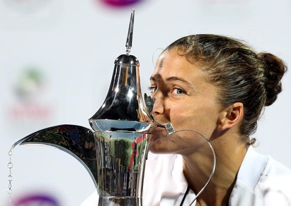 Tennis, Wta Dubai: Errani trionfa in finale, battuta Strycova in due set