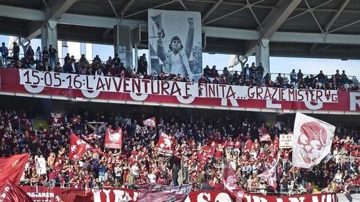 Torino, striscione in curva per Ventura: «Avventura finita»