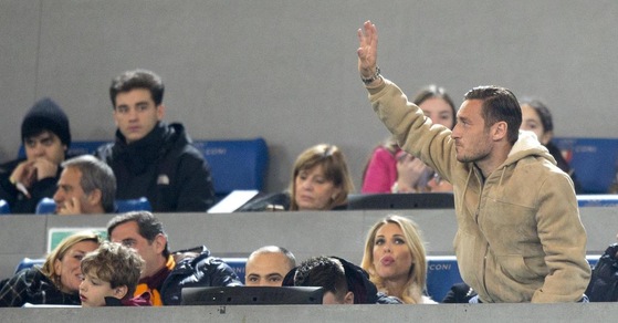 Roma-Palermo, Totti all'Olimpico con Ilary Blasi