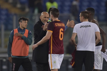 Roma-Palermo, Strootman: «Mai pensato di smettere, voglio tornare al 100%»