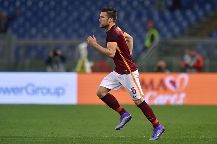 Calciomercato Roma, dall'Inghilterra: «Everton su Strootman. Witsel l'alternativa»