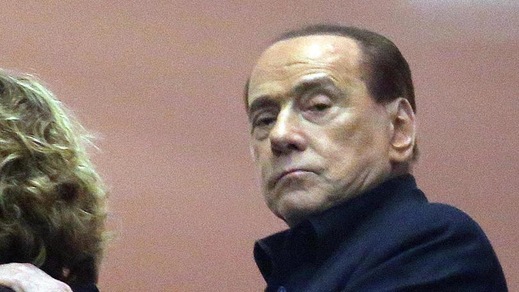 Berlusconi diventa vegetariano: «Rispetto gli animali»