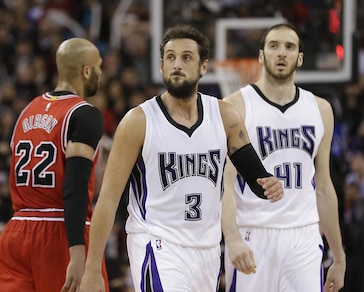 Cousins fa la differenza, Belinelli batte Gallinari