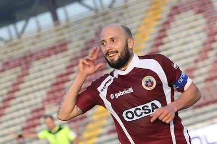 Lega Pro Cosenza-Reggina 2-2, doppiette di Coralli e D'Orazio