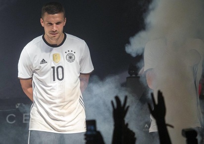 Lazio, Podolski carica il Galatasaray: «Vinciamo»