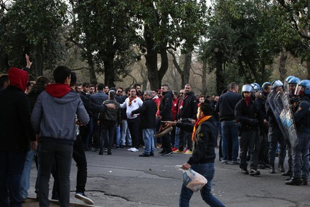 Galatasaray, denuncia e daspo per altri tre tifosi: avevano otto coltelli