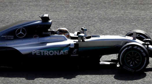 F1 Mercedes, Hamilton: «Nuova macchina è fantastica»