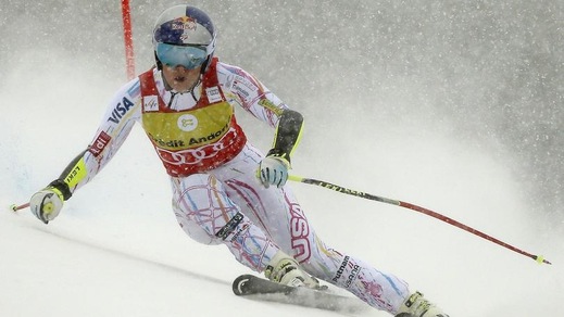 Sci: infortunio al ginocchio per Lindsey Vonn