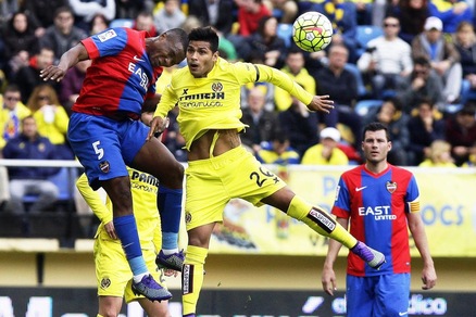 Liga, il Villarreal travolge Rossi: 3-0 al Levante