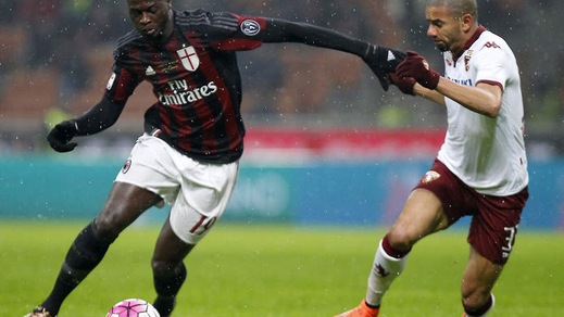 Niang va fuori strada: rischia due mesi di stop