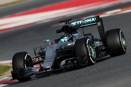 F1, Barcellona: Rosberg il più veloce, Raikkonen quarto