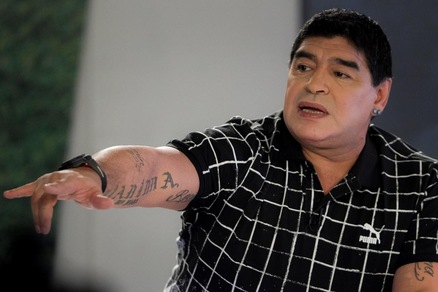 Maradona non può volare, "passaporto rubato". È giallo