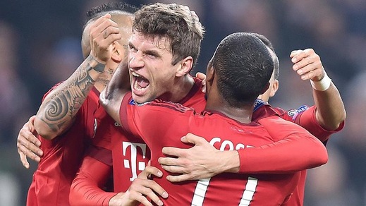 Bundesliga, il Bayern travolge il Brema 5-0 e attende la Juve