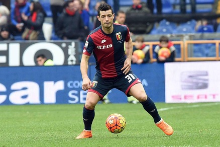 Serie A Genoa, Dzemaili: «Con questo gruppo ci salviamo»