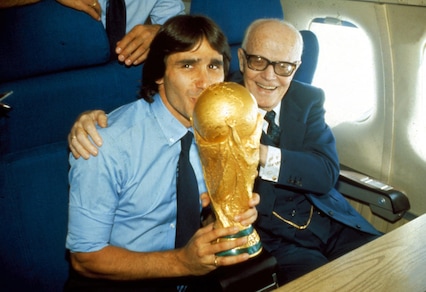 Il caso DC9 Mundial, Figc-Alitalia alla stretta finale