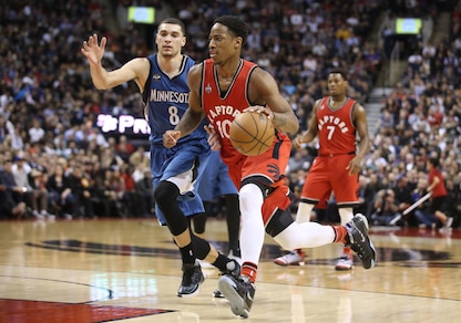 Basket NBA, 50 di Lillard ma con DeRozan non basta