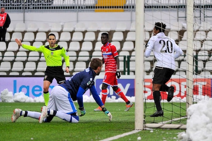 Serie B Pescara, che crollo: la Pro stravince 5-2
