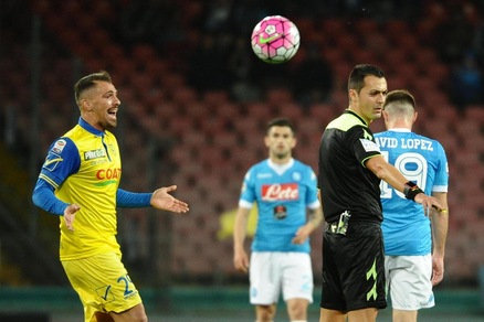 Moviola: la “furbata” di Di Bello in Napoli-Chievo