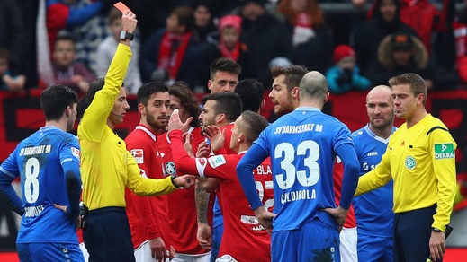 Bundesliga: rosso a Donati, solo un pari per il Magonza. L'Hertha cede all'Amburgo