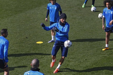 Real Madrid, fuori Benzema, Marcelo stringe i denti. Tra i convocati non c'è il canterano Mayoral